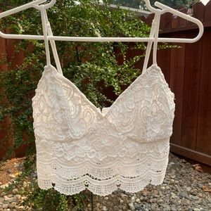 Kendall & Kylie cute crop top, size Small